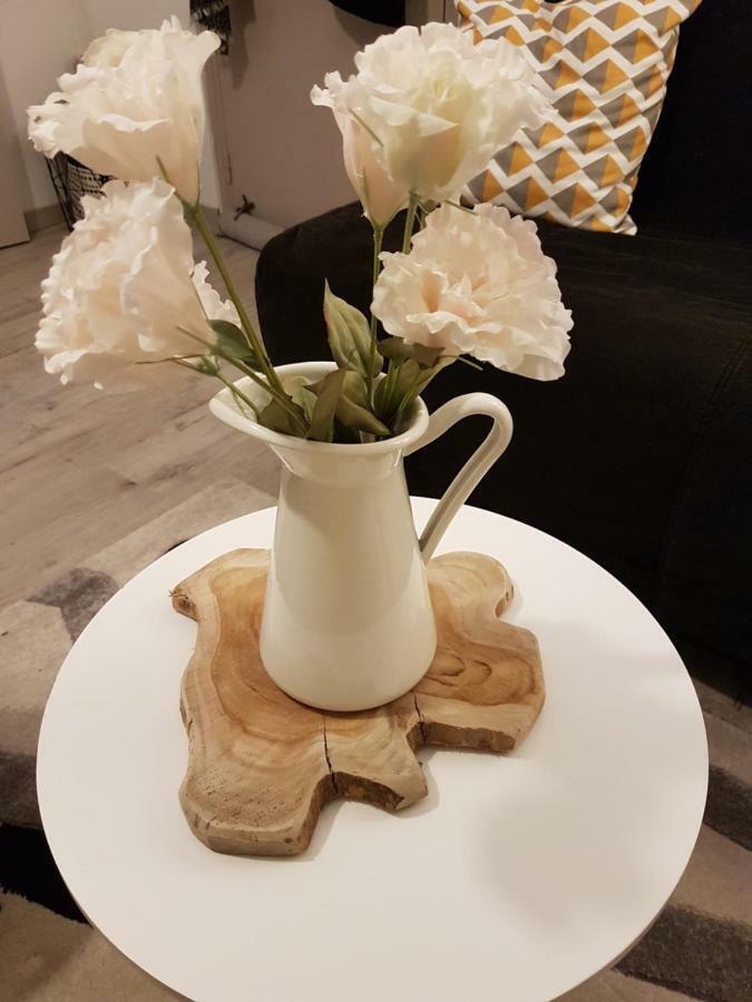 La Fleur D Honfleur Avec Son Parkingアパートメント エクステリア 写真