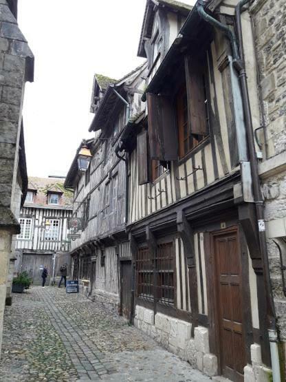 La Fleur D Honfleur Avec Son Parkingアパートメント エクステリア 写真