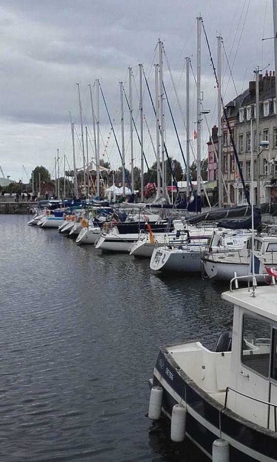 La Fleur D Honfleur Avec Son Parkingアパートメント エクステリア 写真